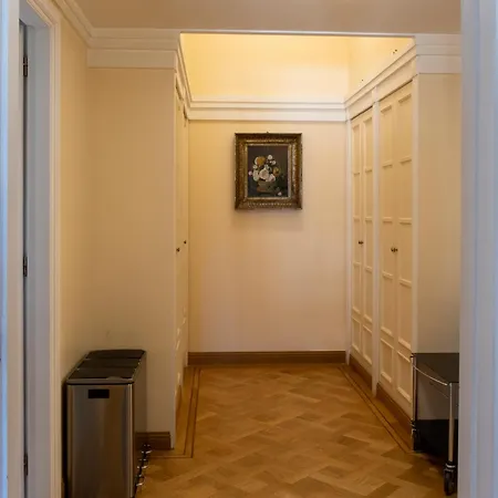 Moon Cove, Borghese Prestige Hideaway * Rome