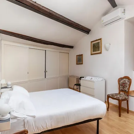 Manara 29 - Fromhometorome Apartment Rome