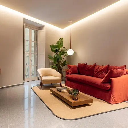 Luxury Near Colosseum Apartment