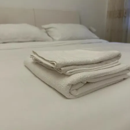 Tranquillo Stazione Serenissima, 2 Stanze Private E Cucina Condivisa Con L'host Homestay Rome