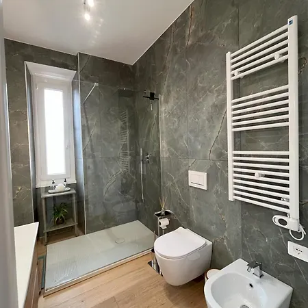 Saint Paul Gateway Apartment