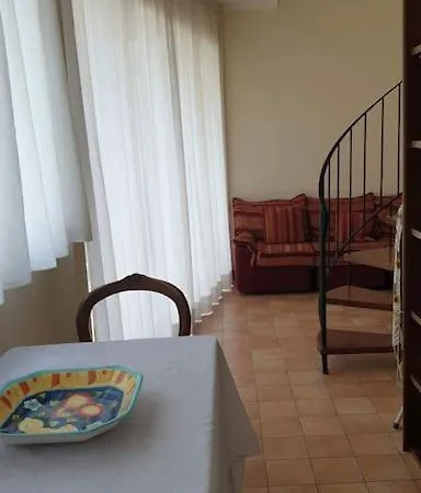 Gualandi 25 * Rome