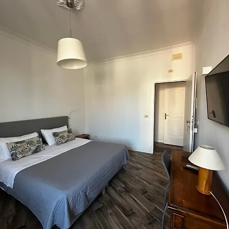 Comfort Astoria Palace Panzió 3*