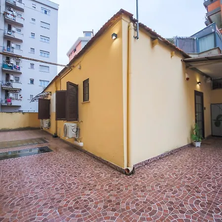 Metrofront-apartment * Rome