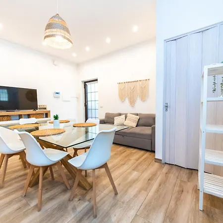 Metrofront-apartment * Rome