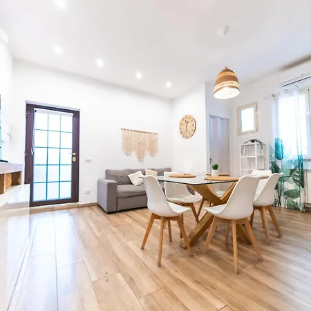 Metrofront-apartment Apartment *