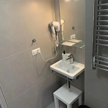 Ecclesia Domus Vatican Guest house *