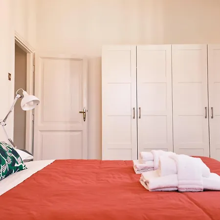 Carolina Trastevere House Apartment Rome