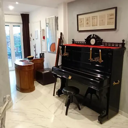 Pm Sant'alessio דירה *