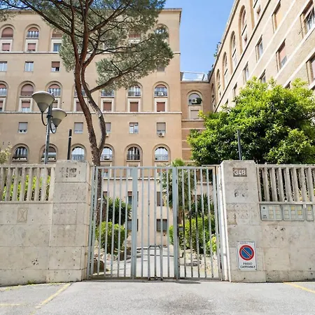 La Finestra Sul Giardino 348 Apartment *