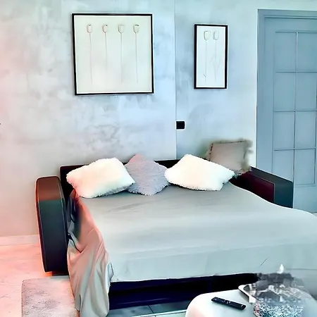 Luxury With And Free Parking Holiday home Rome