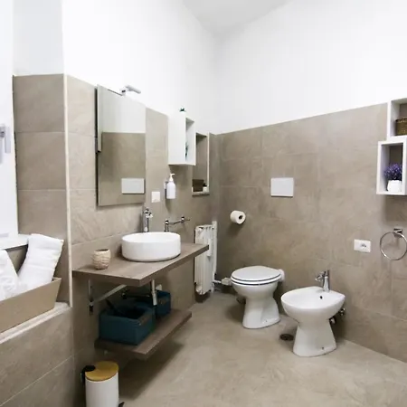 Crezy House Trilussa Apartment
