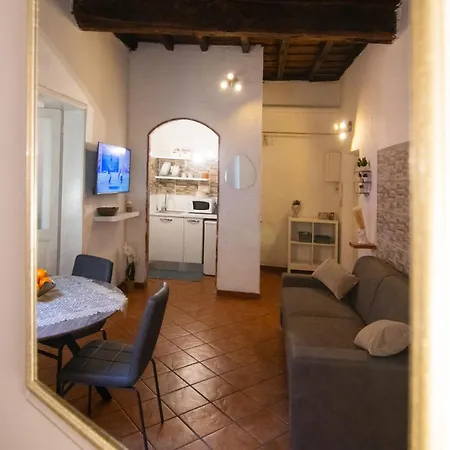 Apartment Crezy House Trilussa *