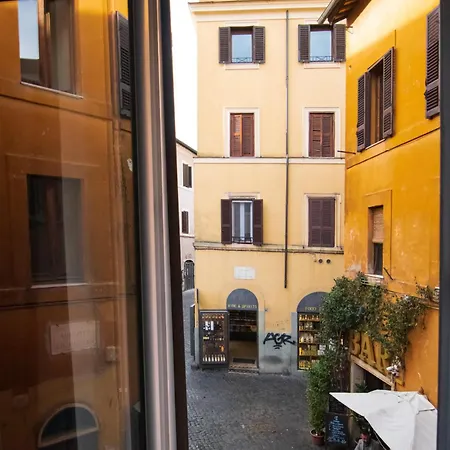 Crezy House Trilussa Apartment *