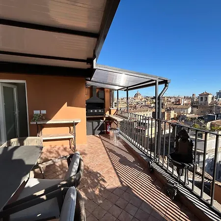 Apartment Arenula16 Attico Con Terrazza Panoramica Rome