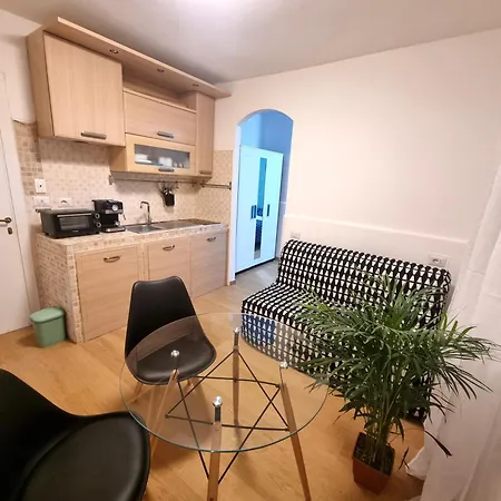 Apartment Happy House Tiburtina