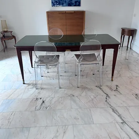 Realty Company Piazza Venezia Apartment