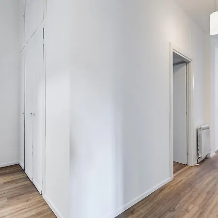 Apartment Bmga L Aurelian 3bdr 6-guest Gem