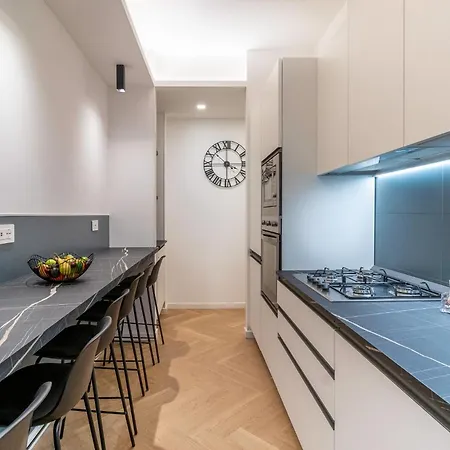 Apartment Cyprus - Roma's Delightful Rome