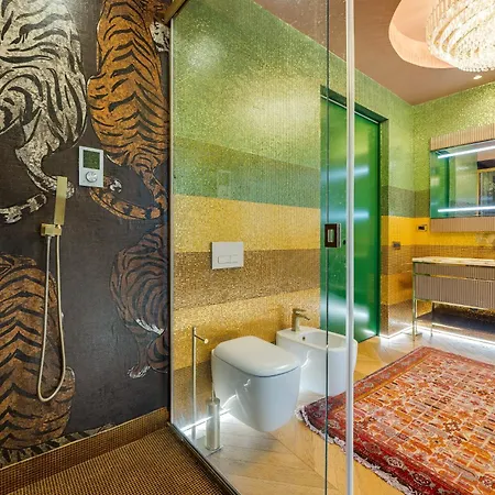 Luxury Penthouse With Terrace And Hot Tub * Rome