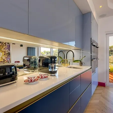 Luxury Penthouse With Terrace And Hot Tub Apartment *