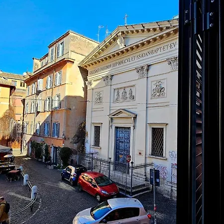 Mica Aurea Trastevere * Rome