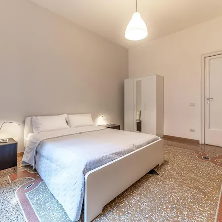 Azzurra B&B - Metro Lodi Guest house Rome