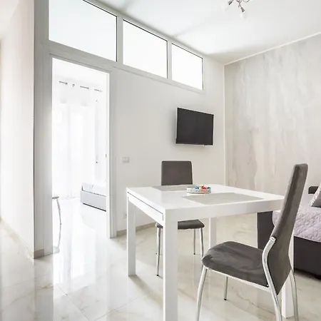 Portside Aparthotel Rome