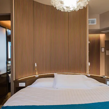 163 Boutique Hotel