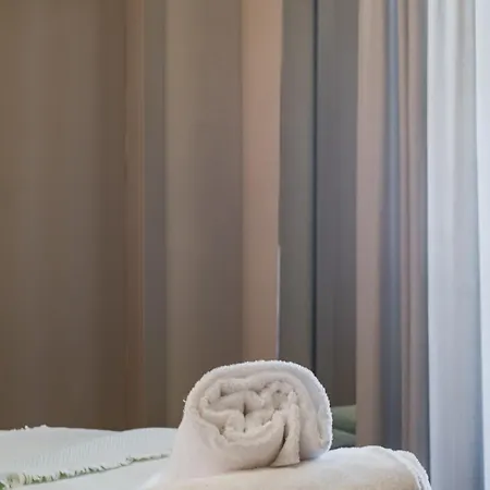 163 Boutique Hotel *