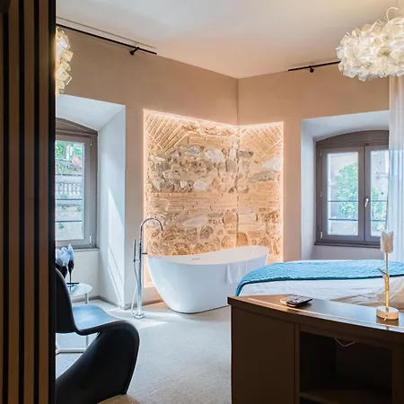 Hotel 163 Boutique