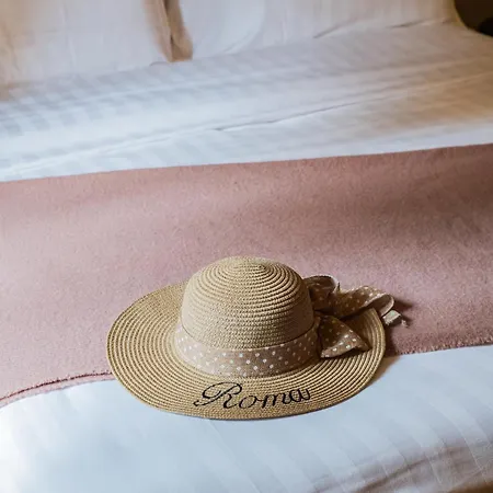 163 Boutique Hotel