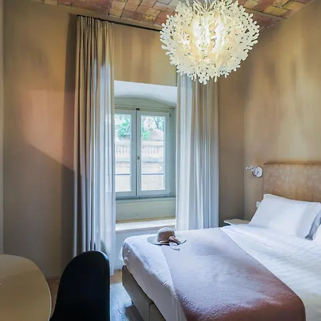 Hotel 163 Boutique *