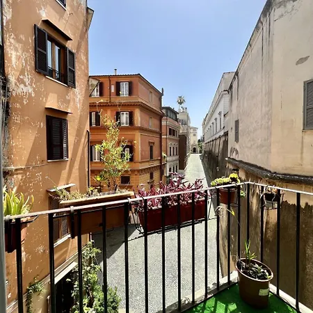 Quirinale In Apartment