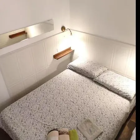 Versailles Deluxe Homestay Rome