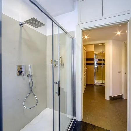 Apartment Vatican Domus Clavdia 2-bdr Rome
