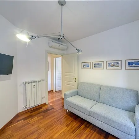 Vatican Domus Clavdia 2-bdr Apartment