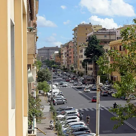 Apartment Vatican Domus Clavdia 2-bdr Rome
