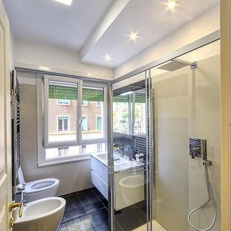 Apartment Vatican Domus Clavdia 2-bdr *
