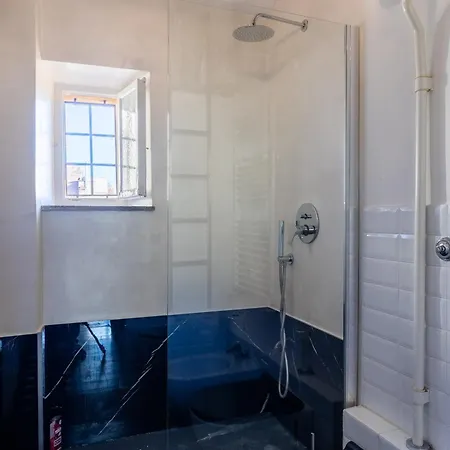 Apartment Attico Spazioso Ed Elegante A Santa Maria Maggiore Rome
