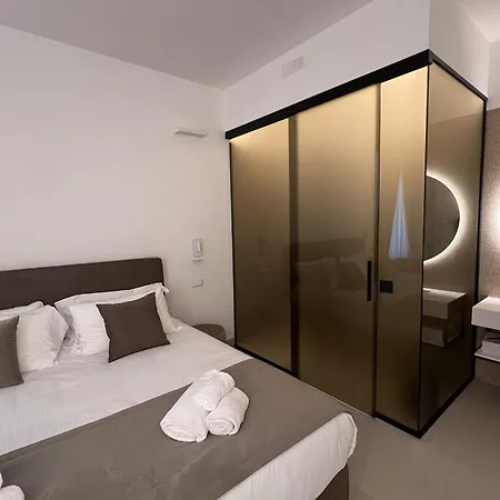 Cicerone's Luxury *