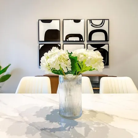 Elegant Retreat In Rome, Comfort & Style - Metro A *