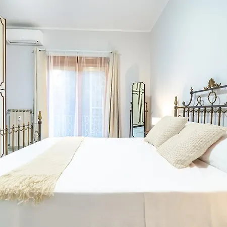 Elegant Retreat In Rome, Comfort & Style - Metro A Apartment Rome