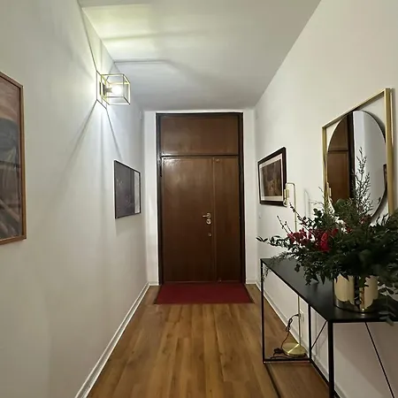 Riversidemellini44 Guest house