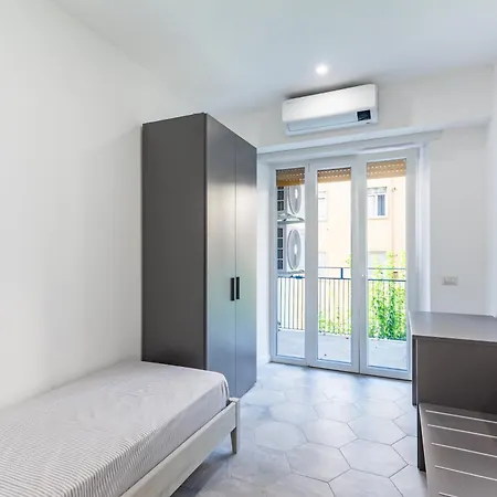Skylife Modern 4-bedroom Trastevere Apartment Rome