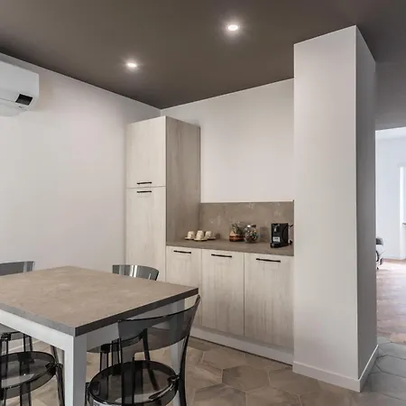 Apartment Skylife Modern 4-bedroom Trastevere Rome