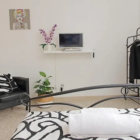 Center In A Few Minutes, La Fenice Apartment *