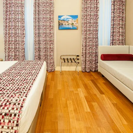 Hotel Delle Nazioni 4*
