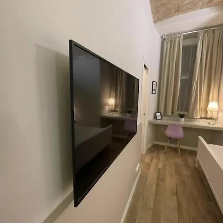 Apartment New-big Honey Colosseum 4bdr + 2sofa Bed A/c Rome