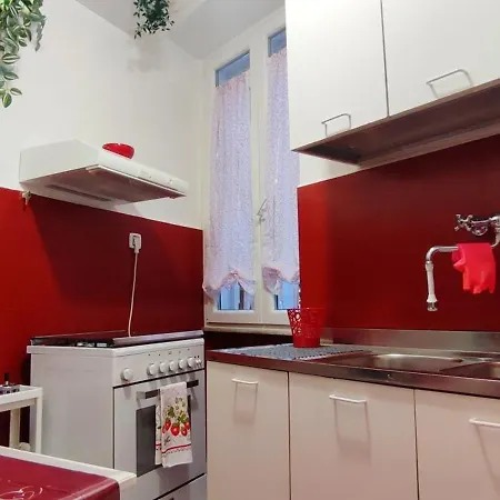Apartment Happy Domus Ippolito Nievo Flat A Trastevere Rome